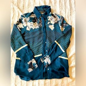 Beautiful Zara Blue floral Blouse XS